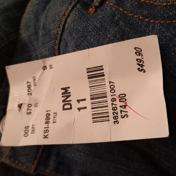 Blue Jeans w/Accents of Rhinestones on Belt Loops & Sides- Open Side Seams - New - Picture 4 of 6